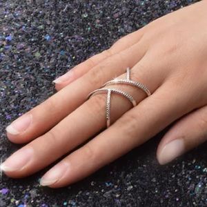 STERLING SILVER ZIRCON RING